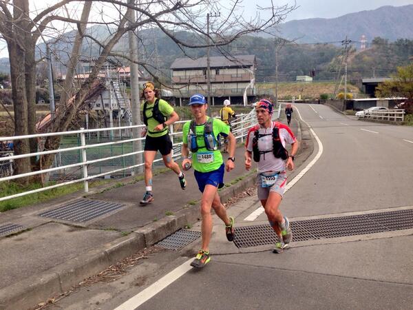 iRunFar's tweet photo. Fujiyoshida, 18.2k, 7th-9th was Grant, Foote, and Sandes. http://t.co/PgAiHBlN19