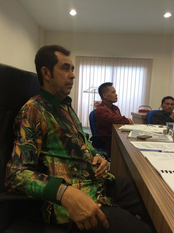 RafikJubar's tweet photo. Mempengerusikn J/K Keselamatan Dan Kesihatan Pekerja dperingkat MDK http://t.co/bZ9fvd6ATt