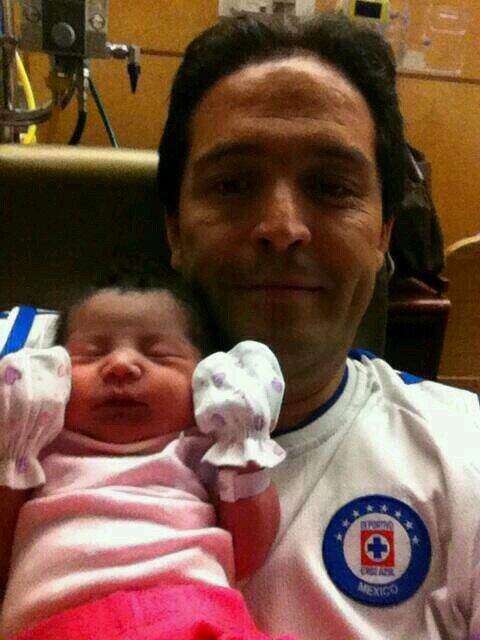 Mand1ux1's tweet photo. @Cruz_Azul_FC  somos campeones granpa arriva el cruz azul http://t.co/5UQA7PRoDf