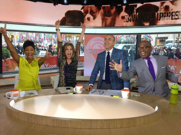 TODAYshow's tweet photo. Our TODAY #TGIF face! http://t.co/9qEb8SYkOh