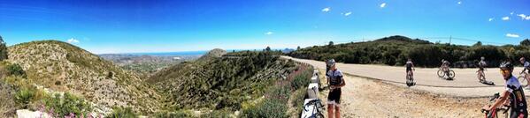 2º dia #trainingcampiles 30' swim en ayunas (a las 7:30) y 90km cn los pollos.Disfrutando!Esta tarde + <a href="/pissei_spain/">pissei españa</a>