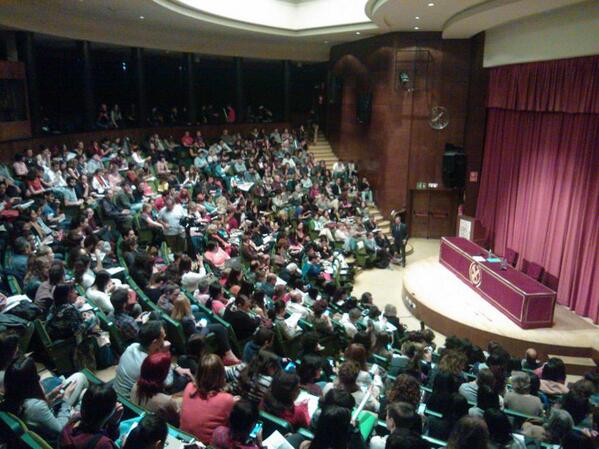 Elena Poniatowska ahora en el Paraninfo de la Facultad de Filología #LetrasUCM