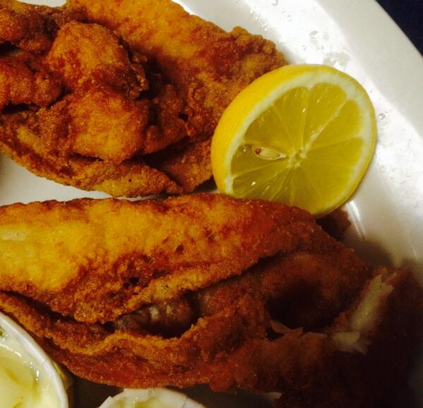 DinerJakes's tweet photo. Fish Fry Fridays!!!! http://t.co/KnW19HyT9E