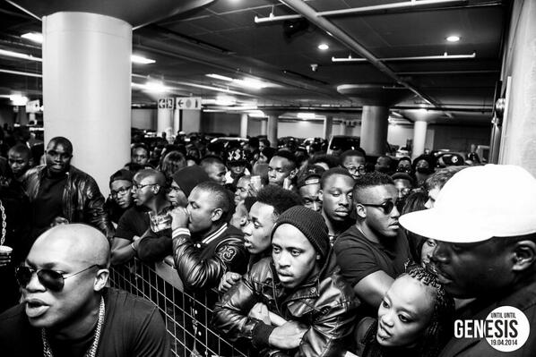 Thuly_Thulz's tweet photo. #GenesisAllBlack Pix are up http://t.co/kNEBSaDwvL http://t.co/NV0H1SjiVN