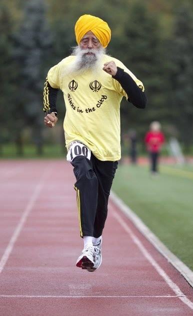 RYTHMFoundation's tweet photo. Tweet! 102yrs,@Fauja Singh,oldest marathoner 5wrld records!#Respect #SunshineSnapshots #BillionHearts @VJFoundation http://t.co/p6yLOa2v7v