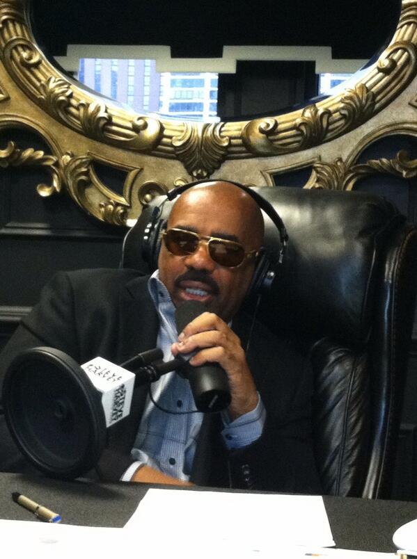 IAmSteveHarvey's tweet photo. #SHMS #PimpinPlayoffs http://t.co/6Si3BvwTAw