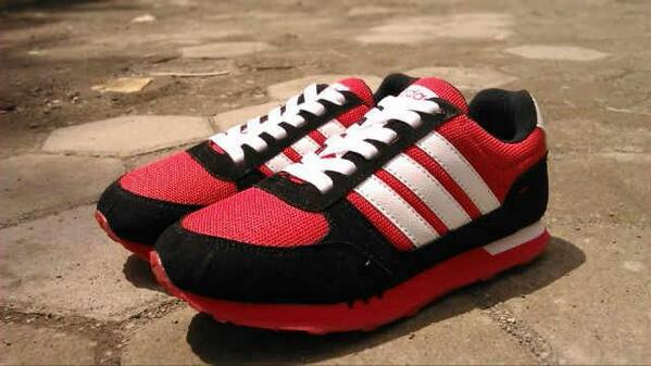 Jomblo_Store's tweet photo. Adidas Neo CT, size 40 - 44 Rp.270.000 (Free Ongkr JaBoTaBek http://t.co/tplGAmJEeK