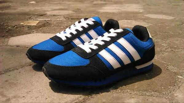 Jomblo_Store's tweet photo. Adidas Neo CT, size 40 - 44 Rp.270.000 (Free Ongkr JaBoTaBek) http://t.co/lkqOCRpvEQ