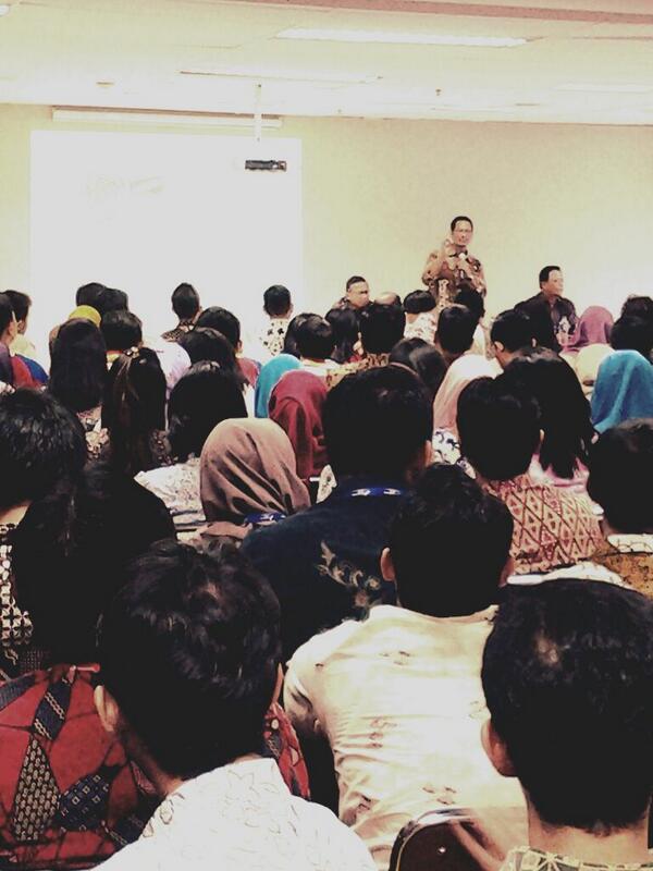 brightptpr's tweet photo. Town Hall meeting PT Pertamina Retail. #Bright jadi bahasan utama, jadi makin semangat http://t.co/QjFvbXUsJt