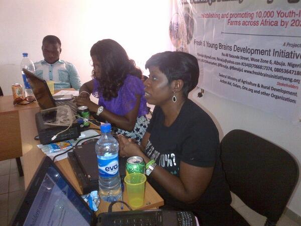 DrTomiOmoOba's tweet photo. 2nd Stake holders meeting on #YFarm Campaign with FBIN @fbinaija1 @oxfaminnigeria @bigmoNaija  @NaijaDivaTomi http://t.co/gK5ycOX0ml”