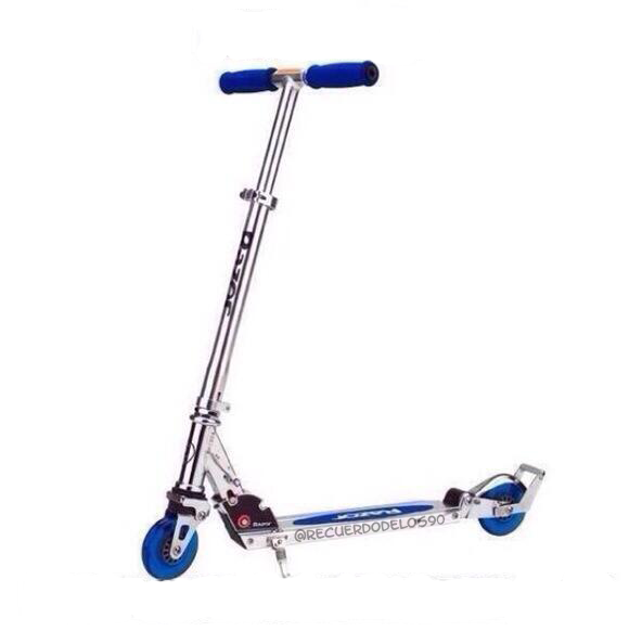RecuerdoDeLos90's tweet photo. RT SI ESTO TAMBIÉN DESTROZÓ TUS ESPINILLAS EN ALGÚN MOMENTO DE TU INFANCIA. http://t.co/sMR6ZNkn2L