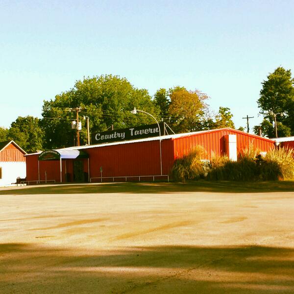 CTBarbecue903's tweet photo. Sure looks like a good day for some #bbq!!!! #CountryTavern #Kilgore #nuffsaid http://t.co/e3eEUOWHL1