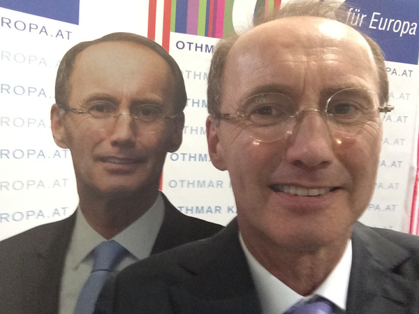 othmar_karas's tweet photo. Ein ganz spezielles Selfie ;-) #OK2014 http://t.co/zaoK8Uho8i