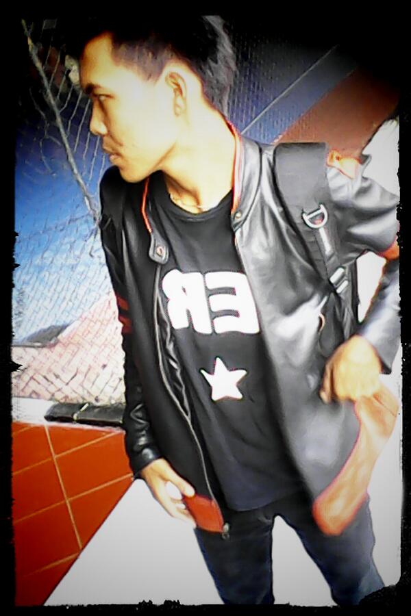 tri_uto tweet picture