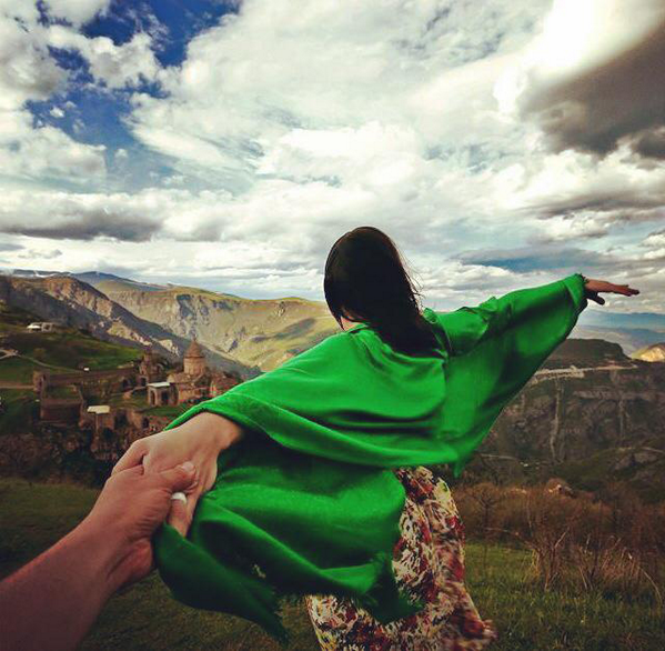 WingsofTatev's tweet photo. Facing the Tatev Monastery
#FollowMeTo #TatevMonastery, #WingsOfTatev,  #Armenia, #travel, #tourism http://t.co/PR7ZbrDfu1