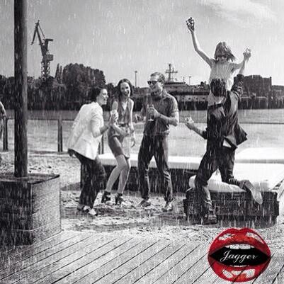 jagger_pub's tweet image. Al mal tiempo buena cara!!! Este Viernes 2x1 en copas hasta las 3:00am, y q la lluvia no te estropee la noche !!