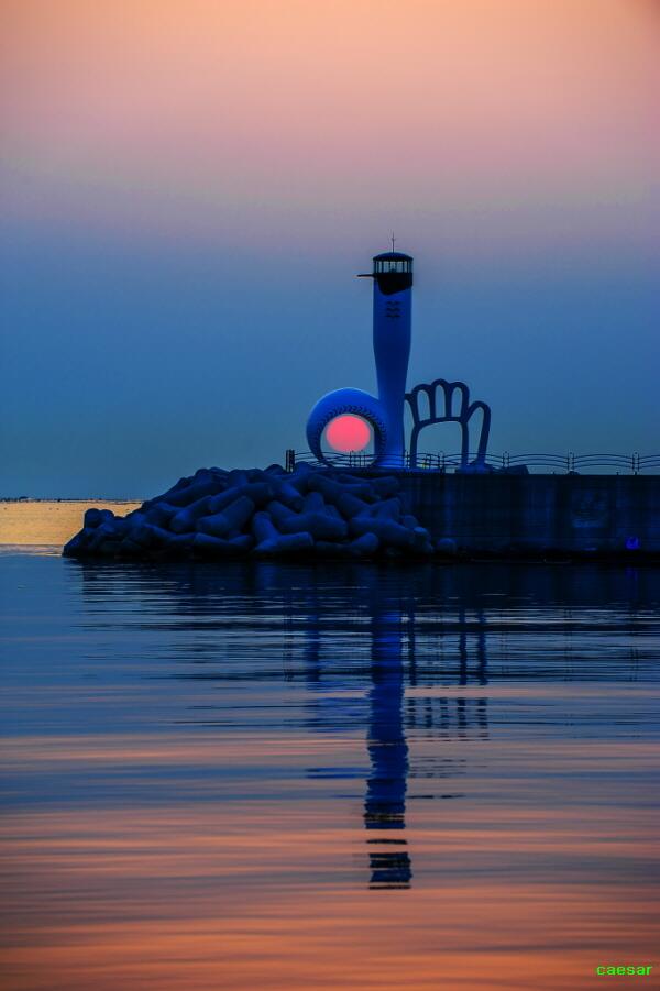 caasar's tweet image. 칠암 야구등대 일출...blog.daum.net/daewg/7334157