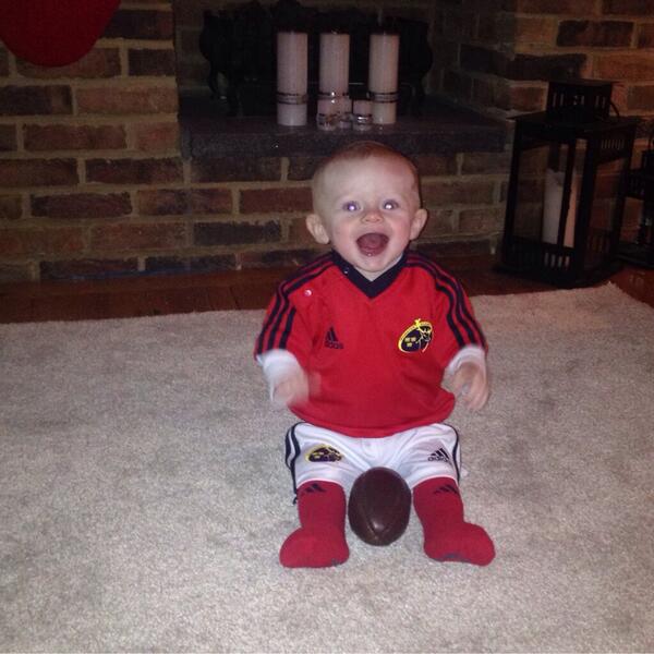 KillianKeane's tweet photo. @Paul_OConnell @VarleyDamien @Munsterrugby don't make the baby cry #SUAF http://t.co/qHiUDg2RWh