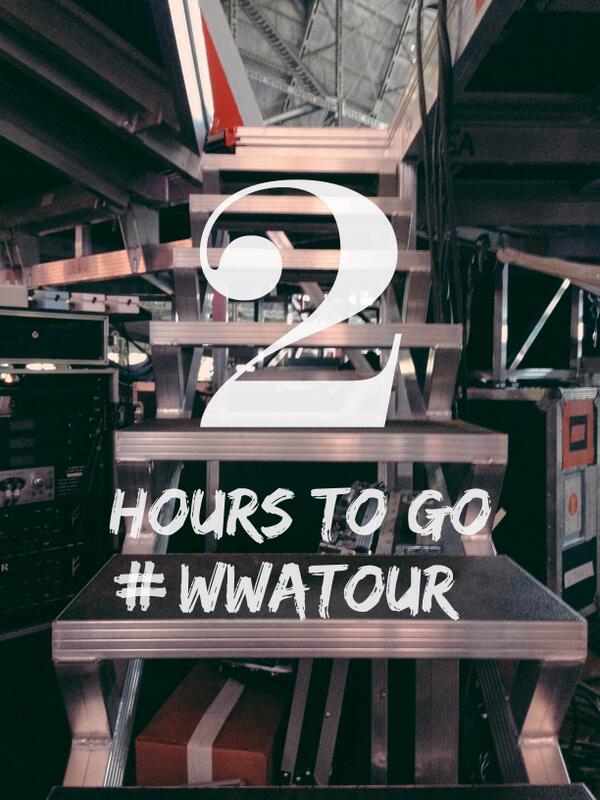 onedirection's tweet image. 2 hours to go #WWATOUR 1DHQ x