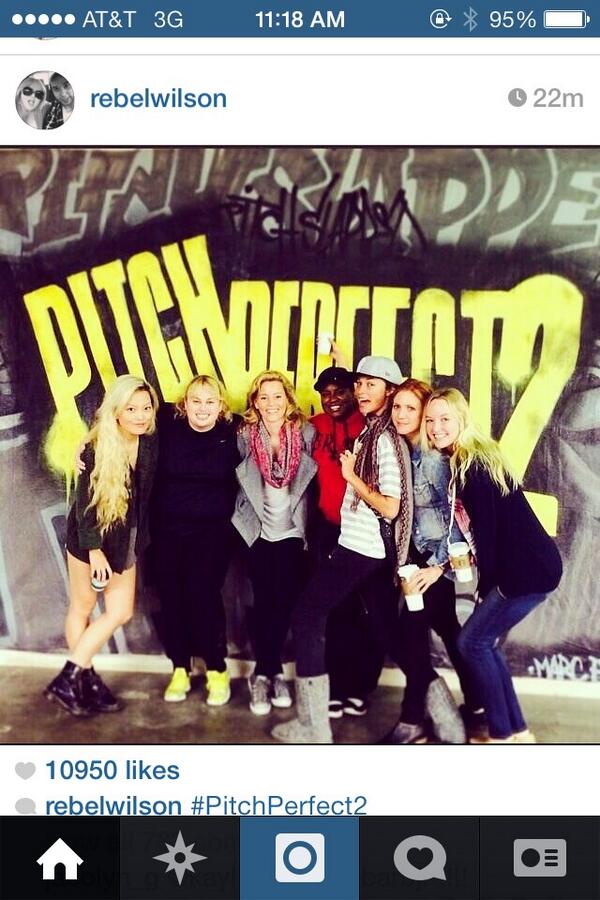 kelsey_grace71's tweet image. Probs the best 2 things I've seen all day!!  #pitchperfect2 #labpractical #AP1