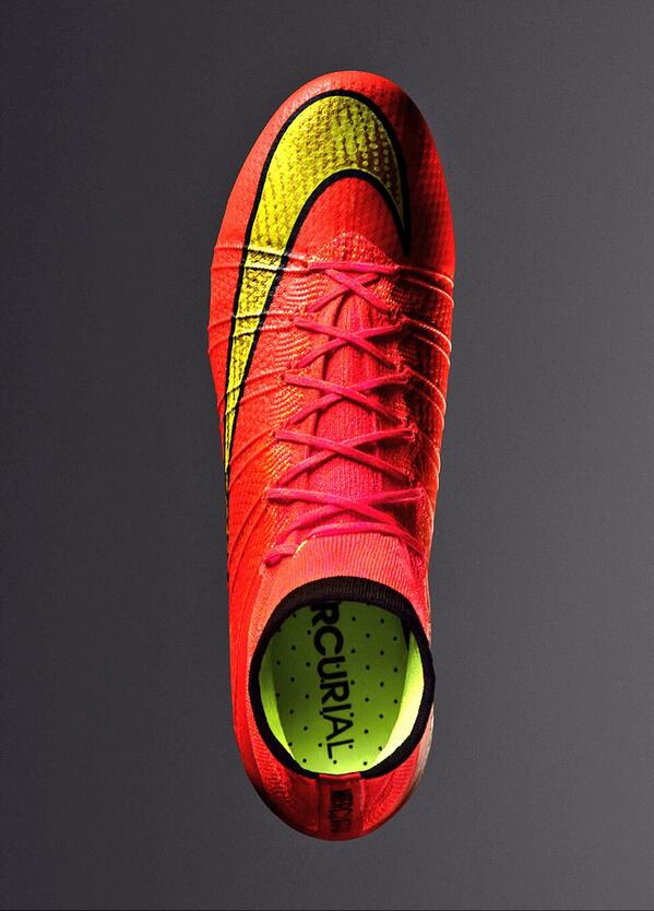 SickFootyCleats tweet picture