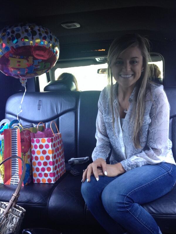 Casually driving around TTU in a limo. Frat lap anyone? Happy 21st @KellieBeeee 

#youthinkimkidding @TJ_Roberts_4