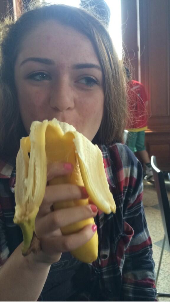 KeepYoChin_up15's tweet photo. @BananasPA livin large today @MadzKat http://t.co/VygYdru0DZ