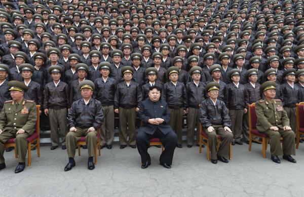 Dan_Christensen's tweet image. Kim Jong Un obviously killed every Taylor in North Korea. #Illfitting
