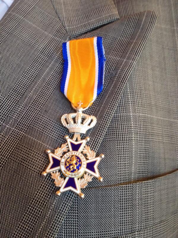 HESZwolle's tweet photo. John van Dinther gedecoreerd vanochtend! En wel met een lintje! Gefeliciteerd John! http://t.co/xm0nDuu5oi