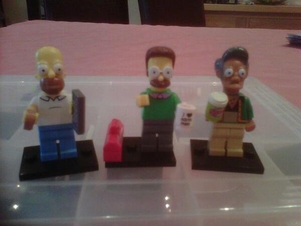 Looking cool simpsons r here
