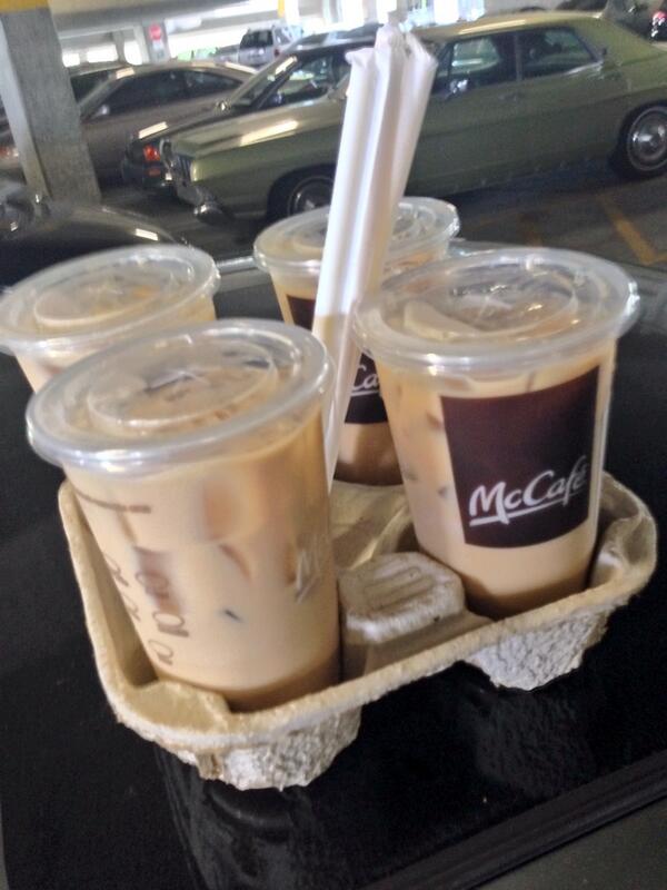 SunliteSoundz's tweet image. French Vanilla ice coffees for my group. Lol. #presentationready 😌