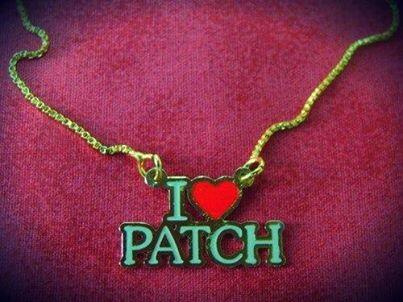 grinchlove1810's tweet image. Es el collar de mis sueños **
#Patchlovers #HushHush