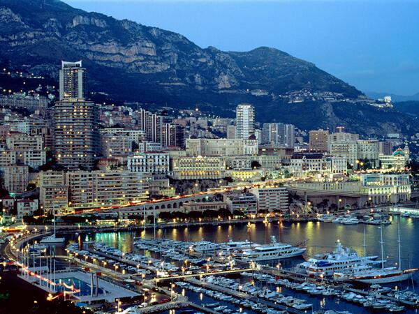 EuropeanBrasil's tweet photo. Monte Carlo http://t.co/eFR5FVdRa8