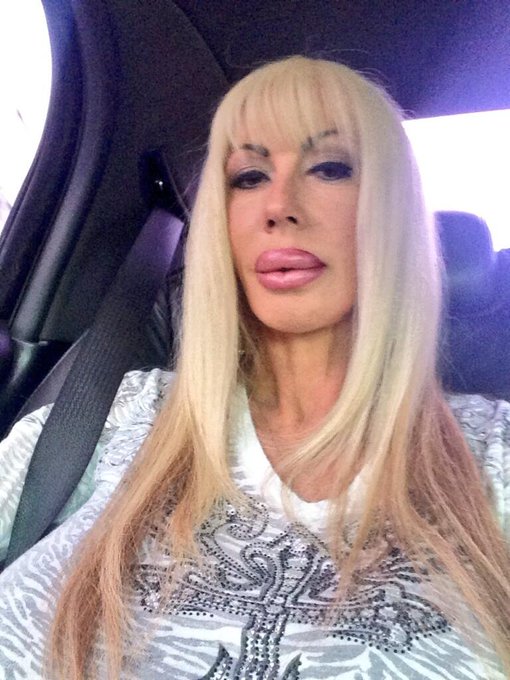 On my way to shoot on location :) http://t.co/sZiffdP2F2