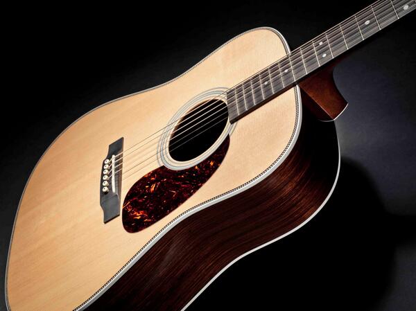 MartinGuitar's tweet photo. What songs are you strumming on this beautiful Friday evening? #martinasks http://t.co/kcO6Emd0qh