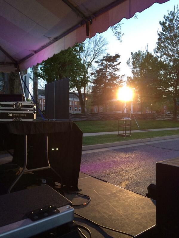 twentyaprils's tweet photo. The calm before the (paint) storm. #twentyaprils http://t.co/rEnTokAjJg