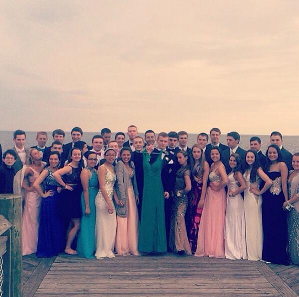 mirandaedsonn's tweet photo. Cannot get over how incredibly powerful this picture is #MarenForPromQueen http://t.co/Od07GN57Oe