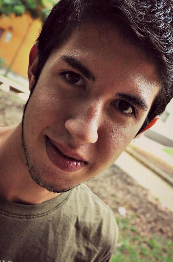 OchoaJu's tweet photo. tantas preguntas, pero pocas respuestas! http://t.co/6kmL4C0ReR