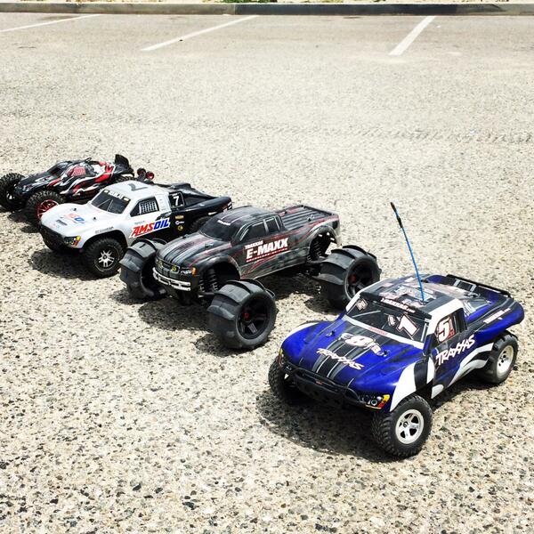 dokimoto's tweet photo. The @traxxas boys were back for a day! #Traxxas #Jato #Slash4wd #Emaxx #Slash2wd #RC #RCDriver http://t.co/JrwQ2CxHdM