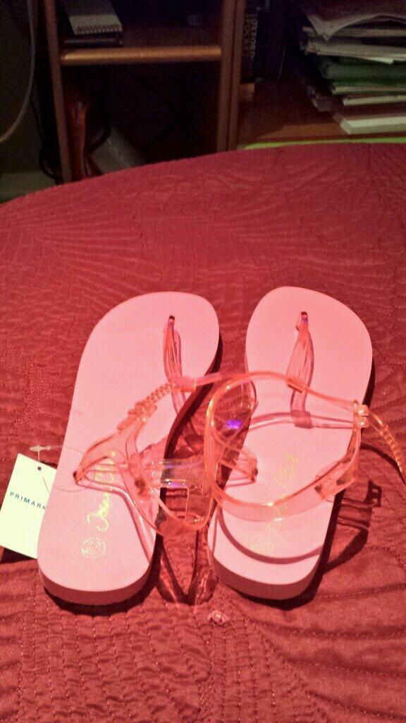 _noelia_19's tweet photo. preparada para el barco @Daniel_Rufete http://t.co/5Vh8z1p2lQ