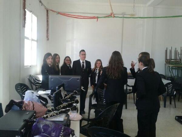 Nuriaibz21's tweet photo. Queremos a nuestro director @AlcoleaBanda http://t.co/7MIdP1n7Je