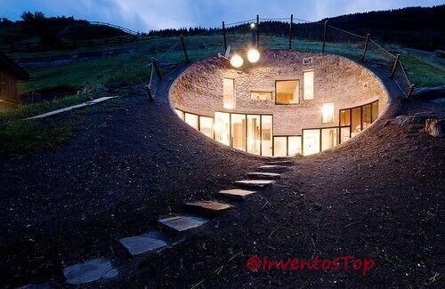 InventosTop's tweet photo. Casa en una colina. http://t.co/gBnFYFhuYF