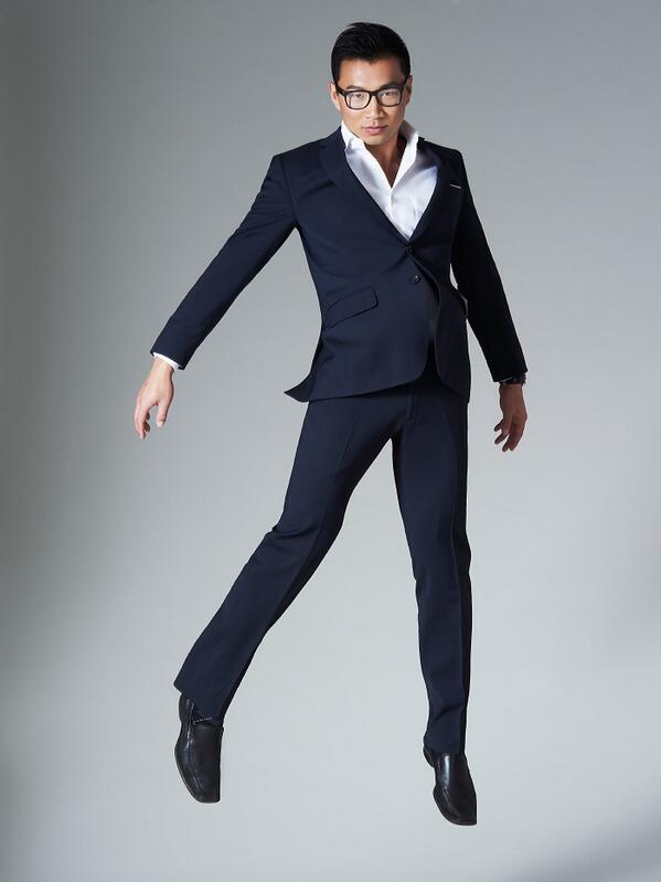 Allure_ca's tweet photo. Meet #alluremodel Simu Liu @seemseems , more at http://t.co/aSRO1L7JxK #Toronto #canada #actors #handsome http://t.co/CaOGp5YjeE