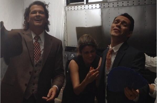 rcnradio's tweet photo. Carlos Vives revela apartes de su nuevo sencillo junto a Marc Anthony
http://t.co/bVrfPQ1pBH ->> http://t.co/hiHPklkhS2