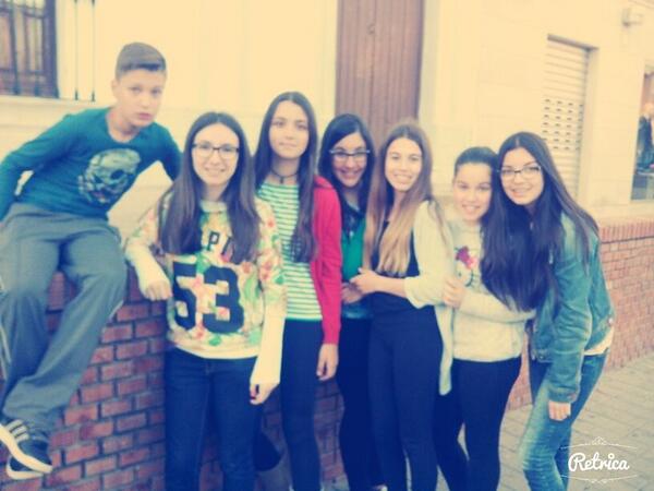 nataliamartin05's tweet photo. Cn los más guapos de Lepe^^ @blancabarbosa01 @M_Villegas07 @Tamaara_Priieto @andreapp99 @Aaron_padel :) http://t.co/ApmquBbti0