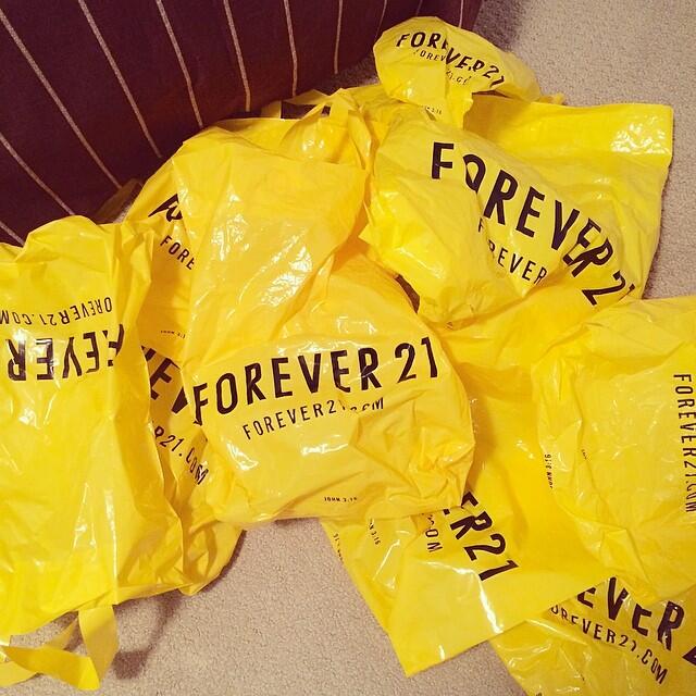 Buy Forever 21 Bags & Handbags | FASHIOLA INDIA