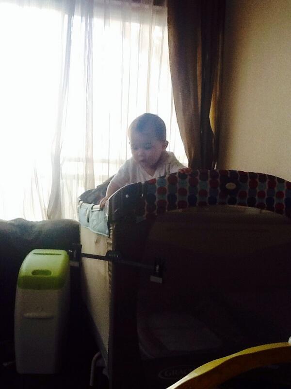 lilyproJP's tweet image. Holy s#%*! I guess we'll be lowering the crib after breakfast. #pullingup
