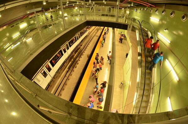 elmetrodepanama's tweet photo. Una obra para orgullo de todos los panameños. Es responsabilidad nuestra cuidarlo y darle buen uso. http://t.co/pMjfwV7A4E
