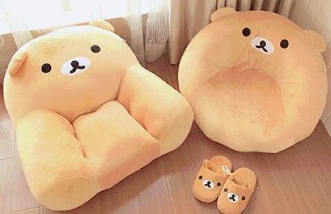 _rilakkuma_bot's tweet photo. うわ〜〜リラックマソファ×２！！もふもふだー☆座るだけで癒されるw｡ﾟ(ﾟ´ω｀ﾟ)ﾟ｡ https://t.co/a4QIlFWrRk #リラックマ