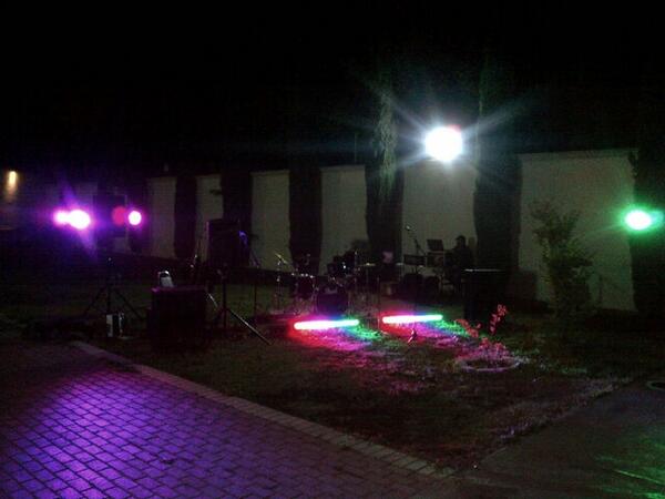 eborjonmtz's tweet photo. Let's Party!!! @cgfrausto http://t.co/2tia4aOu6b